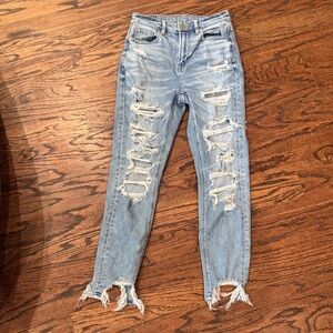 American Eagle Outfitters Light Blue Ripped Mom Jeans size 0